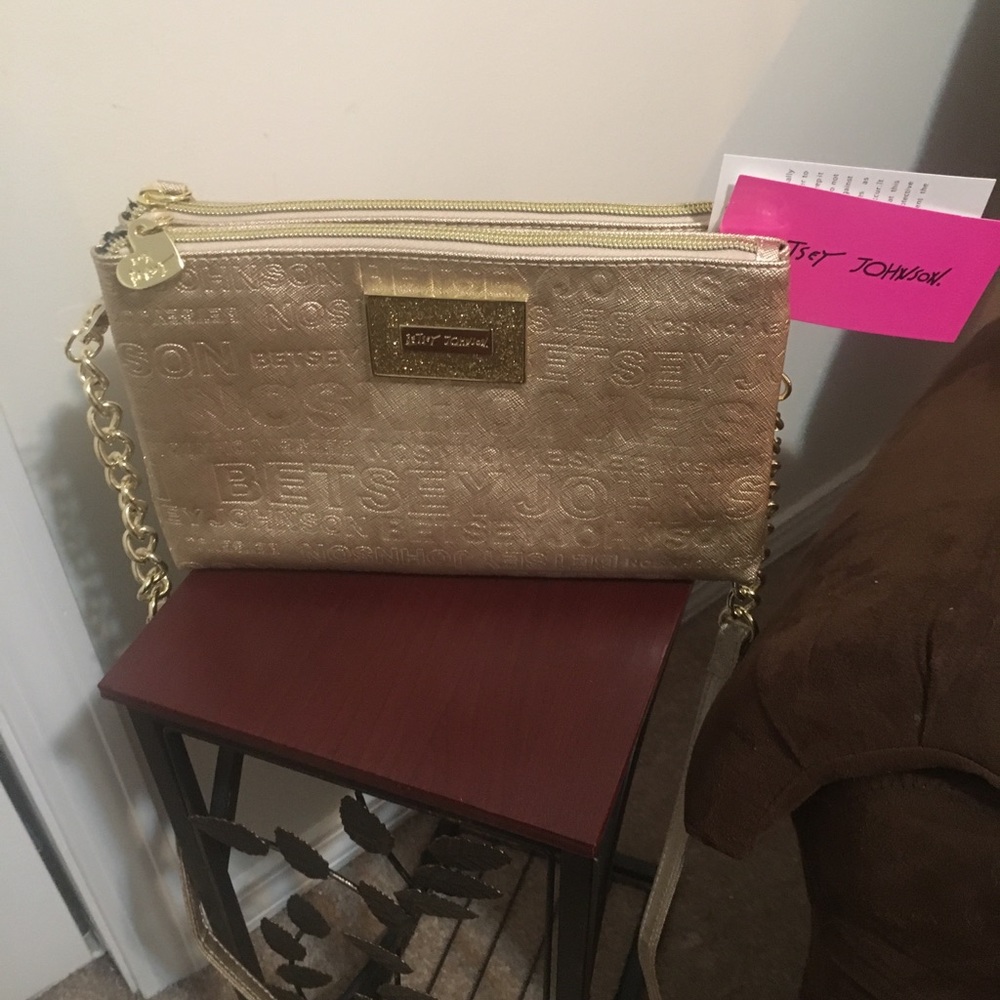 Women’s Betsey Johnson Crossbody